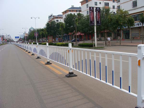 道路護欄應(yīng)用