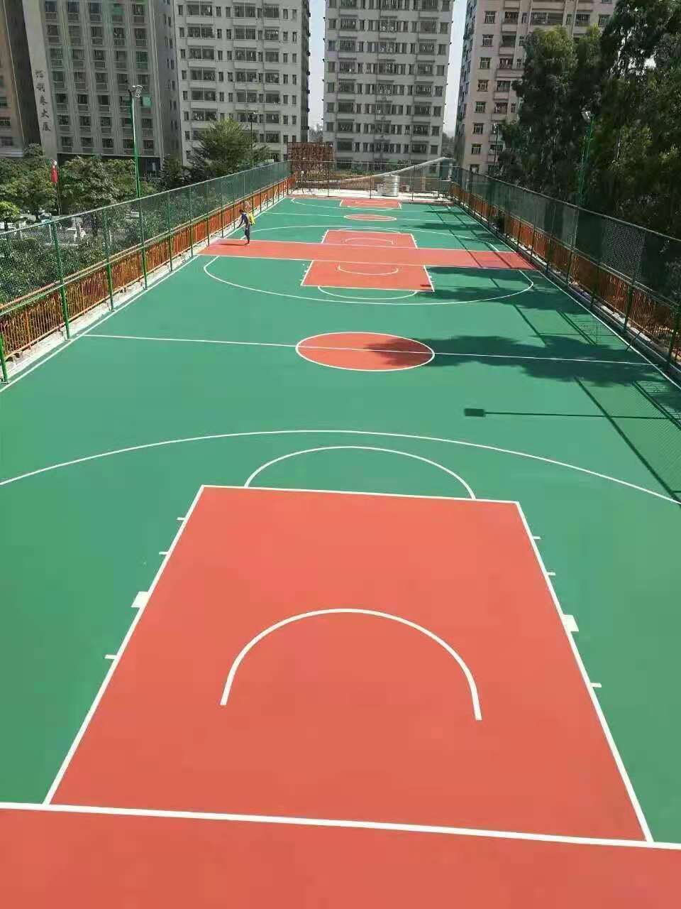 丙烯酸籃球場